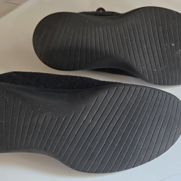 ALLBIRDS Woolrunners Black Womans WOOL Shoes 9 - Picture 3 of 5